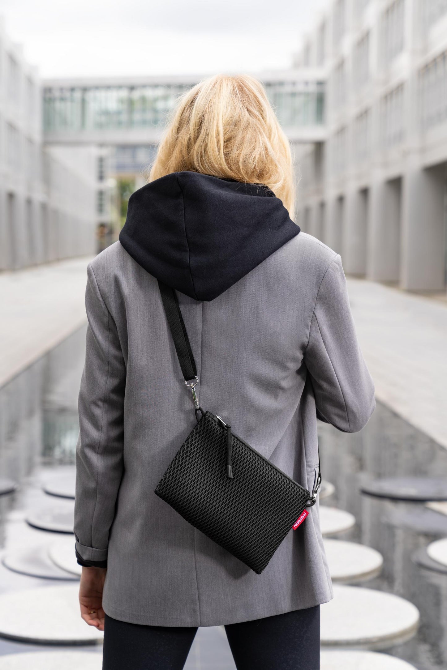 extralite mesh black collection